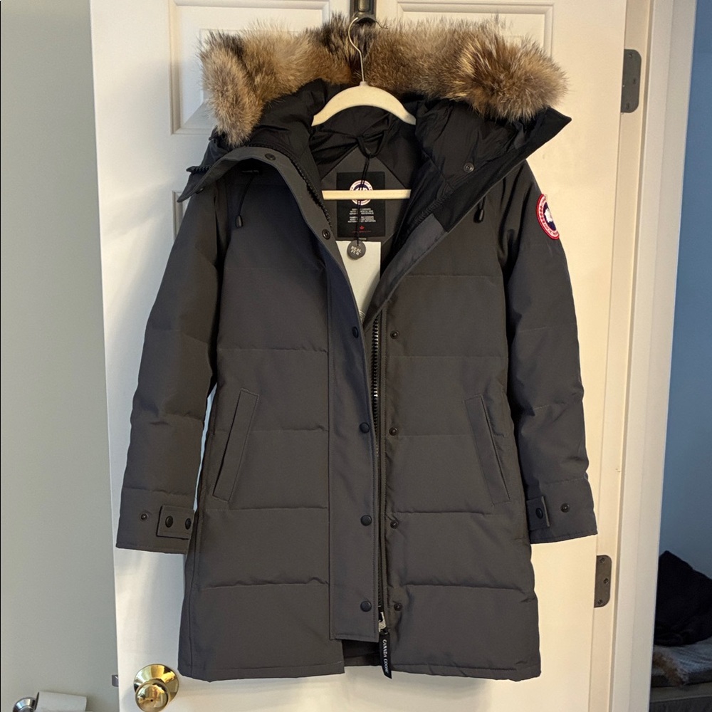 Canada Goose Shelburne Parka NEW
